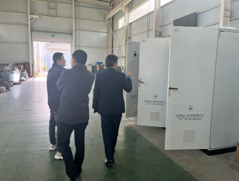 中伊技術(shù)攜手！伊朗客戶到訪我公司開(kāi)展精煉爐項(xiàng)目交流并考察工廠